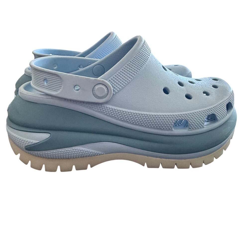Crocs Classic Mega Crush Platform sandals light blue matte EUC W 8 M 10 summer